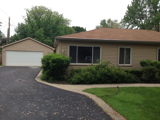 120 Bradley Ln, Hoffman Estates, IL 60169 photo 1