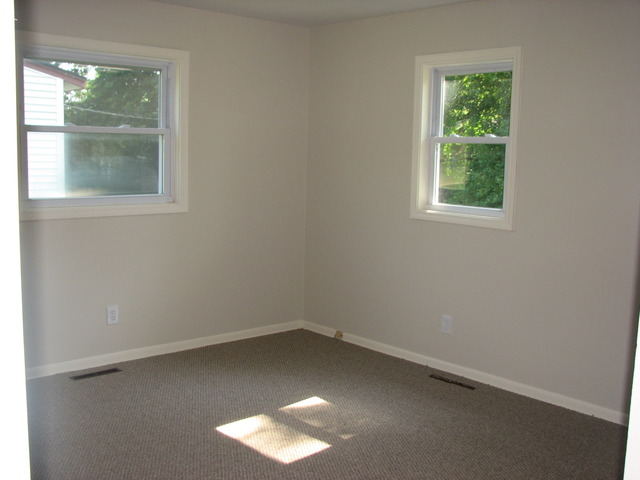 2718 N Old Oak Dr, Mchenry, IL 60050 photo 9