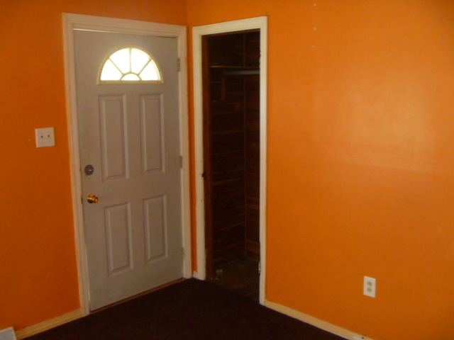 236 Parkside Ave, Aurora, IL 60505 photo 2