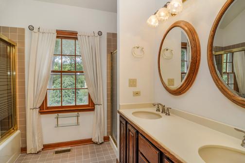 1970 Orchard Rd, Wheaton, IL 60187 photo 15