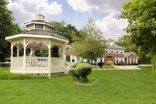 1970 Orchard Rd, Wheaton, IL 60187 photo 2