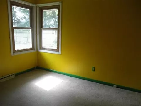 136 S Clark St, Seneca, IL 61360 photo 5