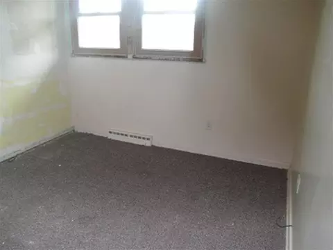 136 S Clark St, Seneca, IL 61360 photo 7