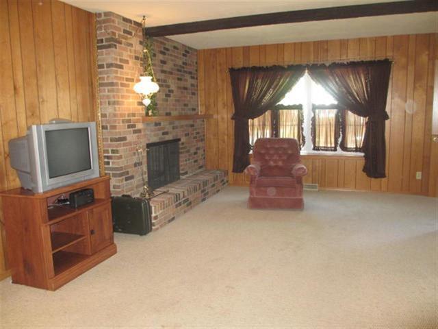 307 E 11th St, Sterling, IL 61081 photo 2
