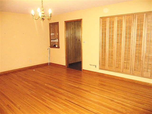 307 E 11th St, Sterling, IL 61081 photo 3