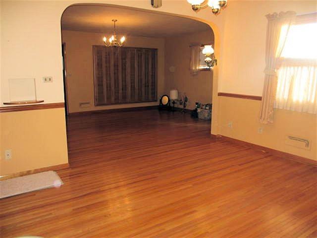 307 E 11th St, Sterling, IL 61081 photo 4
