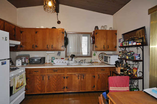 1319 E Prairie Ave, Des Plaines, IL 60016 photo 4