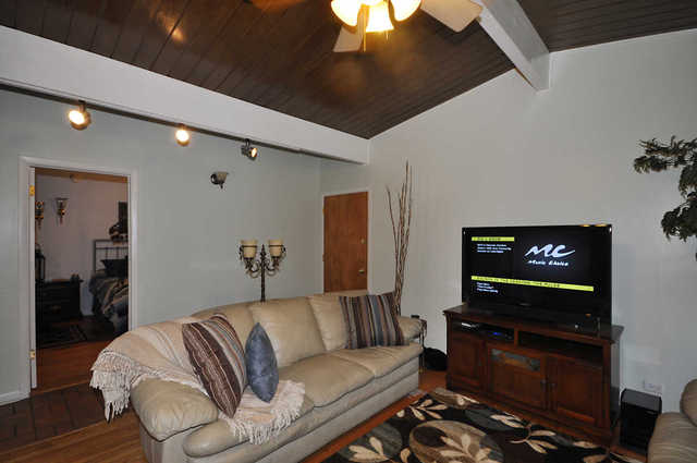 1319 E Prairie Ave, Des Plaines, IL 60016 photo 9