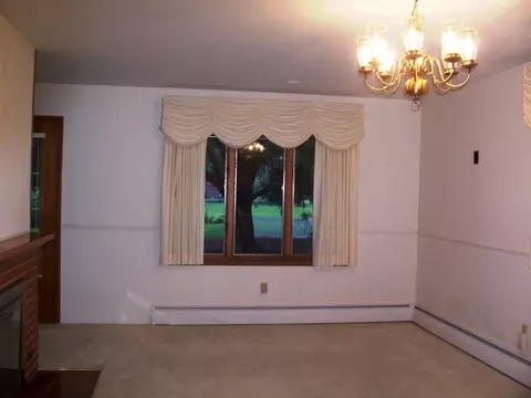 658 E Central Ave, Princeton, IL 61356 photo 6