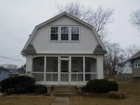 737 Wright St, La Salle, IL 61301 photo 1