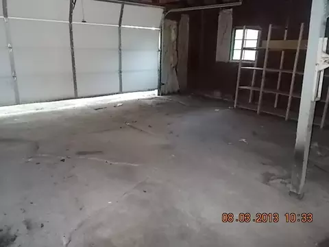 612 W Devlin St, Spring Valley, IL 61362 photo 9