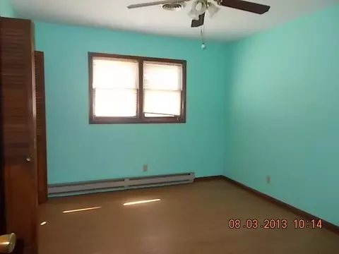 612 W Devlin St, Spring Valley, IL 61362 photo 6