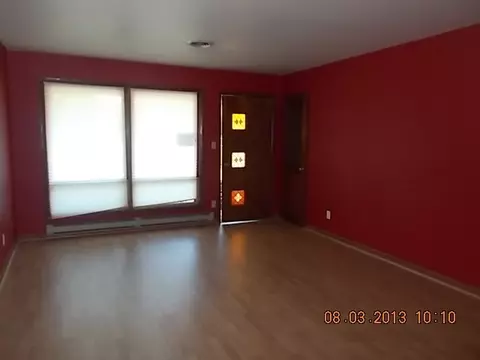 612 W Devlin St, Spring Valley, IL 61362 photo 2