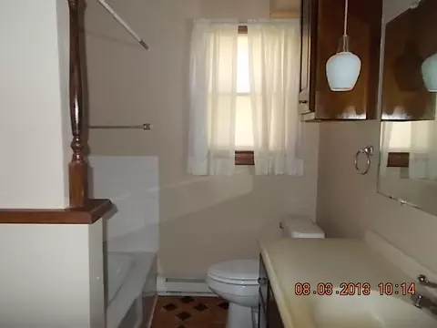 612 W Devlin St, Spring Valley, IL 61362 photo 5