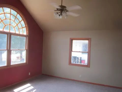147 Valley View Dr, Seneca, IL 61360 photo 3
