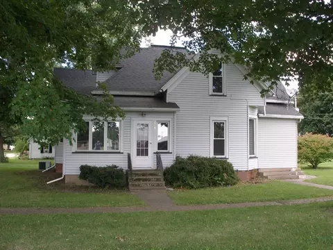 208 W Third St, Lostant, IL 61334 photo 1