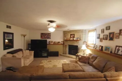 11536 Cedar Brook Rd, Roscoe, IL 61073 photo 6
