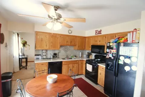 11536 Cedar Brook Rd, Roscoe, IL 61073 photo 3