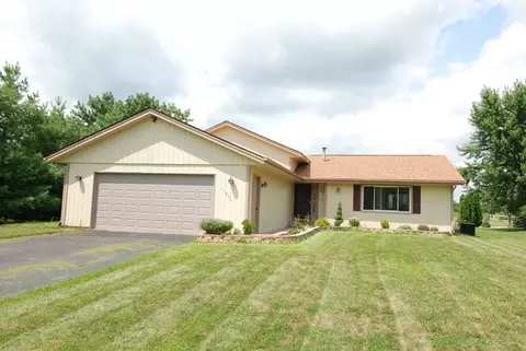 11536 Cedar Brook Rd, Roscoe, IL 61073 photo 1