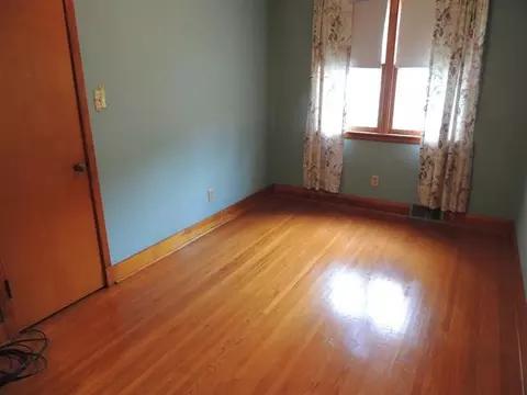 932 Rock St, Peru, IL 61354 photo 6