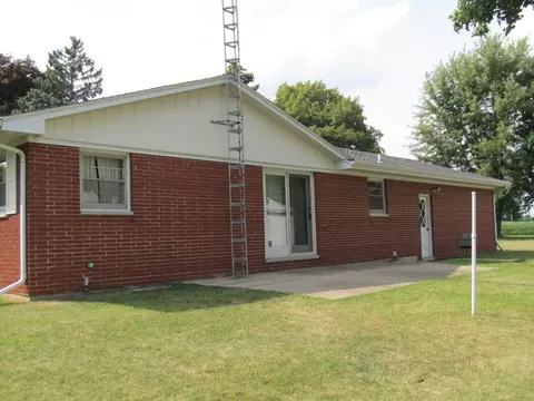 4374 E 250th Rd, Mendota, IL 61342 photo 2
