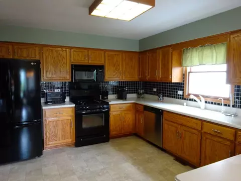 1814 Brighton Ln, Plainfield, IL 60586 photo 5