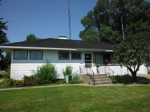 409 Elm St, Cedar Point, IL 61316 photo 1