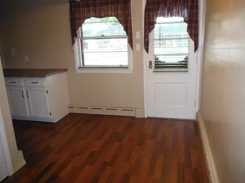 317 E Second St, Spring Valley, IL 61362 photo 7