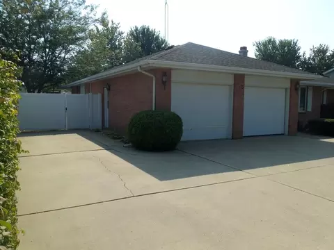 315 Twilight Dr, Morris, IL 60450 photo 2