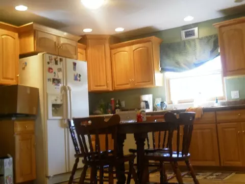 1802 Prospect Ave, Peru, IL 61354 photo 8