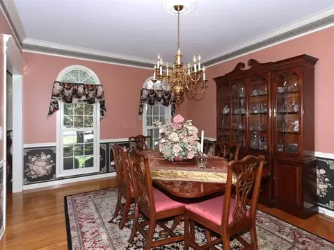 531 Bailey Dr, Batavia, IL 60510 photo 5
