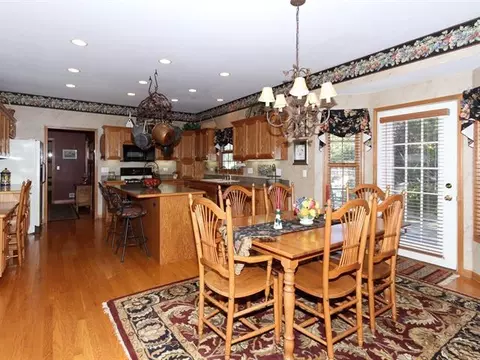 531 Bailey Dr, Batavia, IL 60510 photo 6