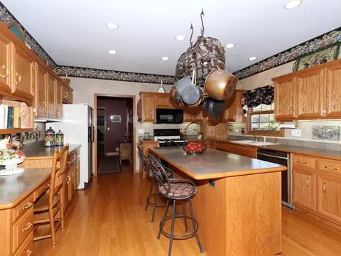 531 Bailey Dr, Batavia, IL 60510 photo 7