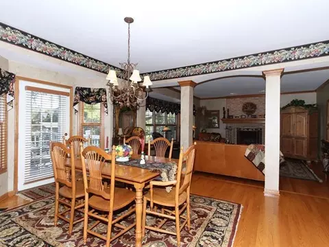 531 Bailey Dr, Batavia, IL 60510 photo 9