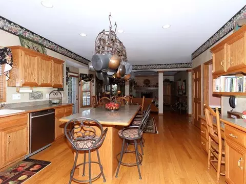 531 Bailey Dr, Batavia, IL 60510 photo 8