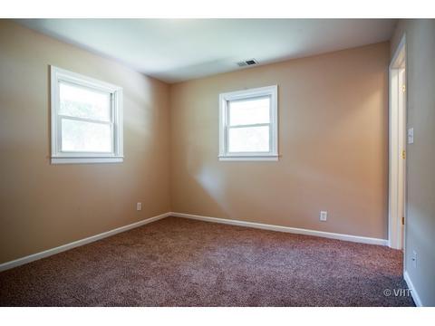 180 E 1st St, Braidwood, IL 60408 photo 5