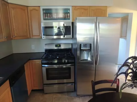 631 12th St, Peru, IL 61354 photo 8