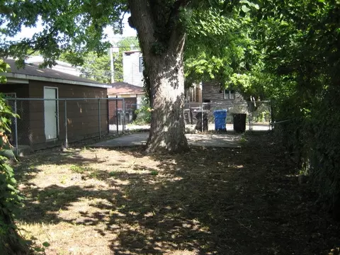 820 E 90th St, Chicago, IL 60619 photo 10