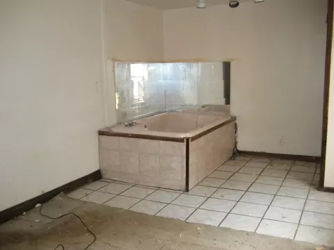 820 E 90th St, Chicago, IL 60619 photo 8