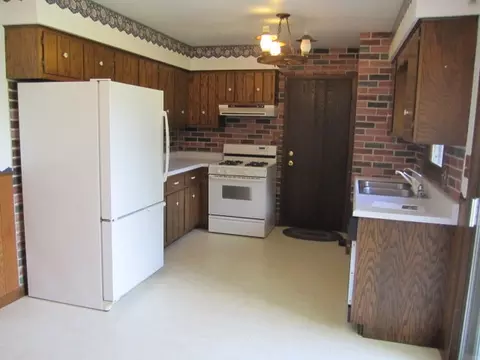 406 Windsor Dr, Ottawa, IL 61350 photo 5