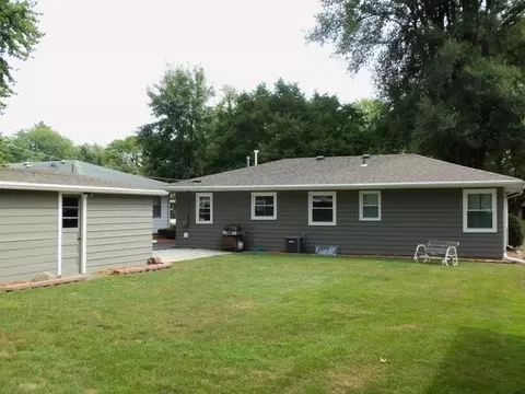 130 Robinson Dr, Morris, IL 60450 photo 3