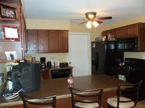 130 Robinson Dr, Morris, IL 60450 photo 11