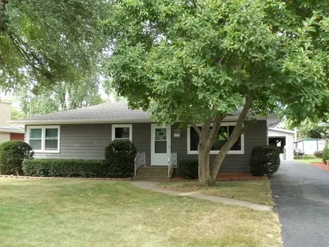 130 Robinson Dr, Morris, IL 60450 photo 1