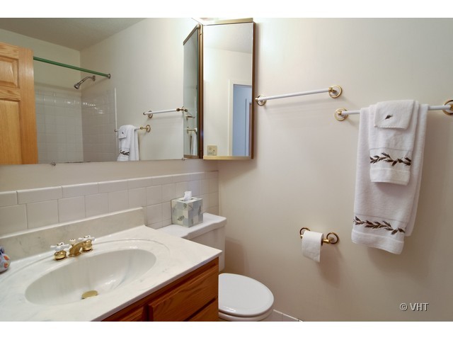 71 E Division St #1104, Chicago, IL 60610 photo 10