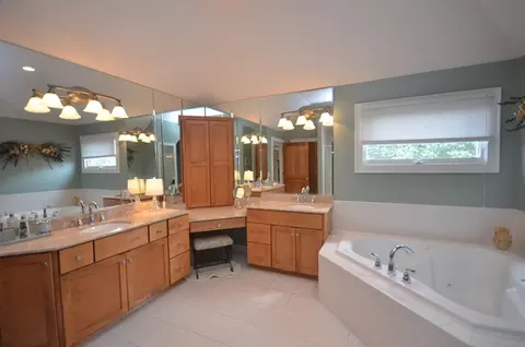 22922 Weinhold Dr, Plainfield, IL 60585 photo 15