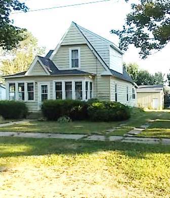 527 Cherry St, Compton, IL 61318 photo 2