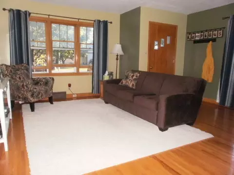 2827 Seventh St, Peru, IL 61354 photo 5