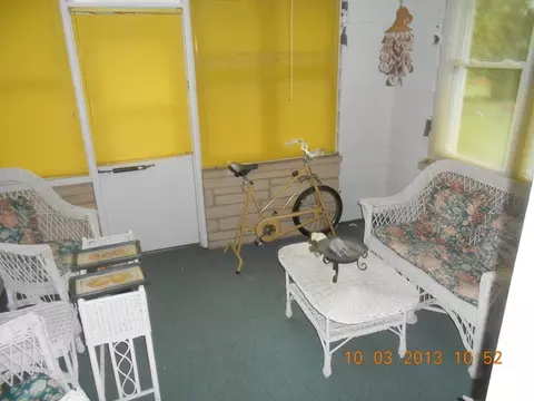 329 E Lincoln St, Seneca, IL 61360 photo 7
