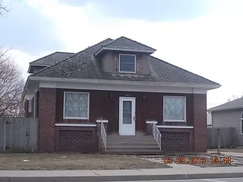 2312 4th St, Peru, IL 61354 photo 1