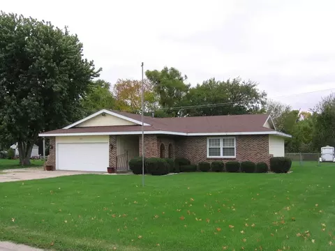 105 Valley View Dr, Seneca, IL 61360 photo 1